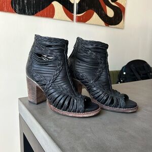 Bela - Women's Black Braided Ankle Boots